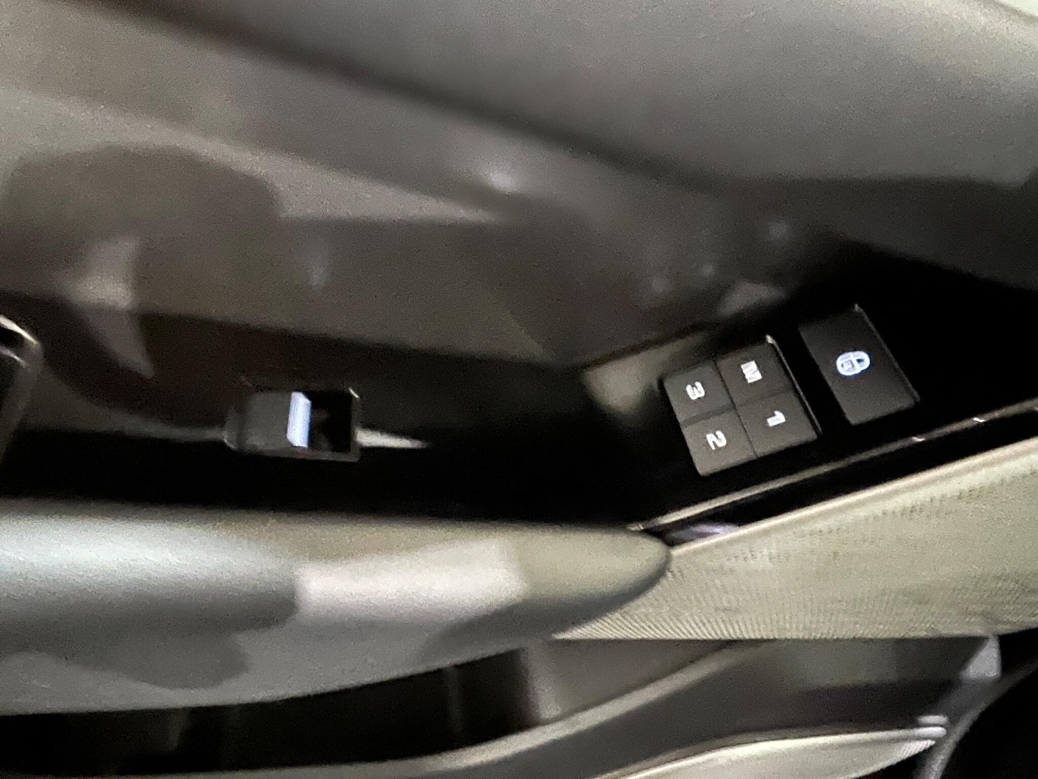 Used Land Rover Range Rover Velar 2018 for sale - 76993057: Photo 34