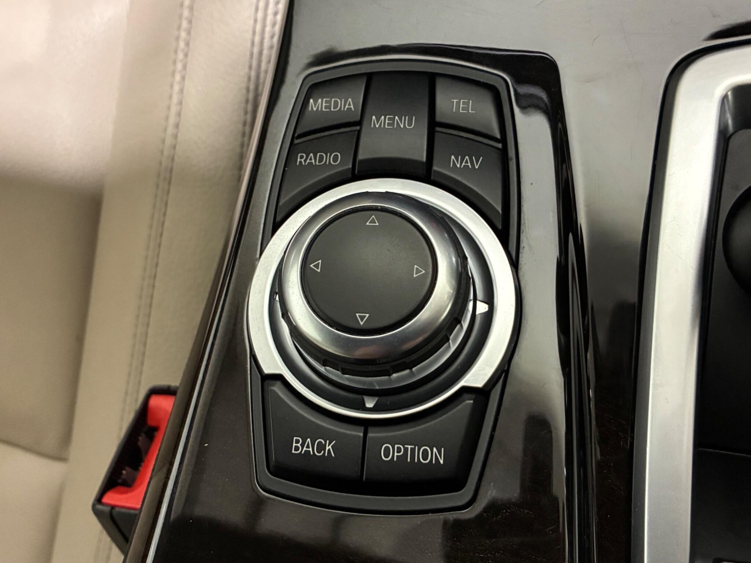 Used BMW 5 Series 2014 for sale - 77331473: Photo 38