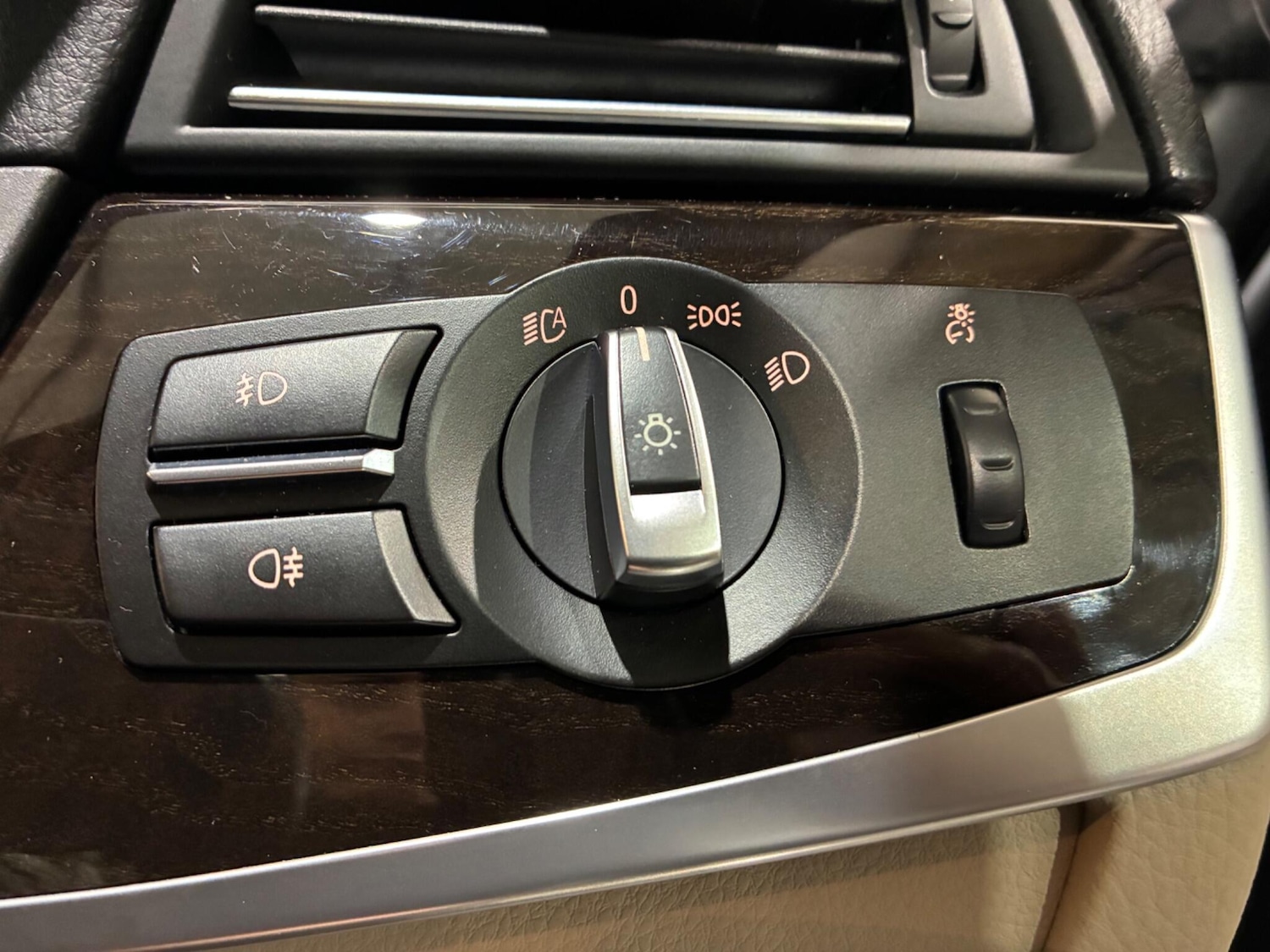 Used BMW 5 Series 2014 for sale - 77331473: Photo 41