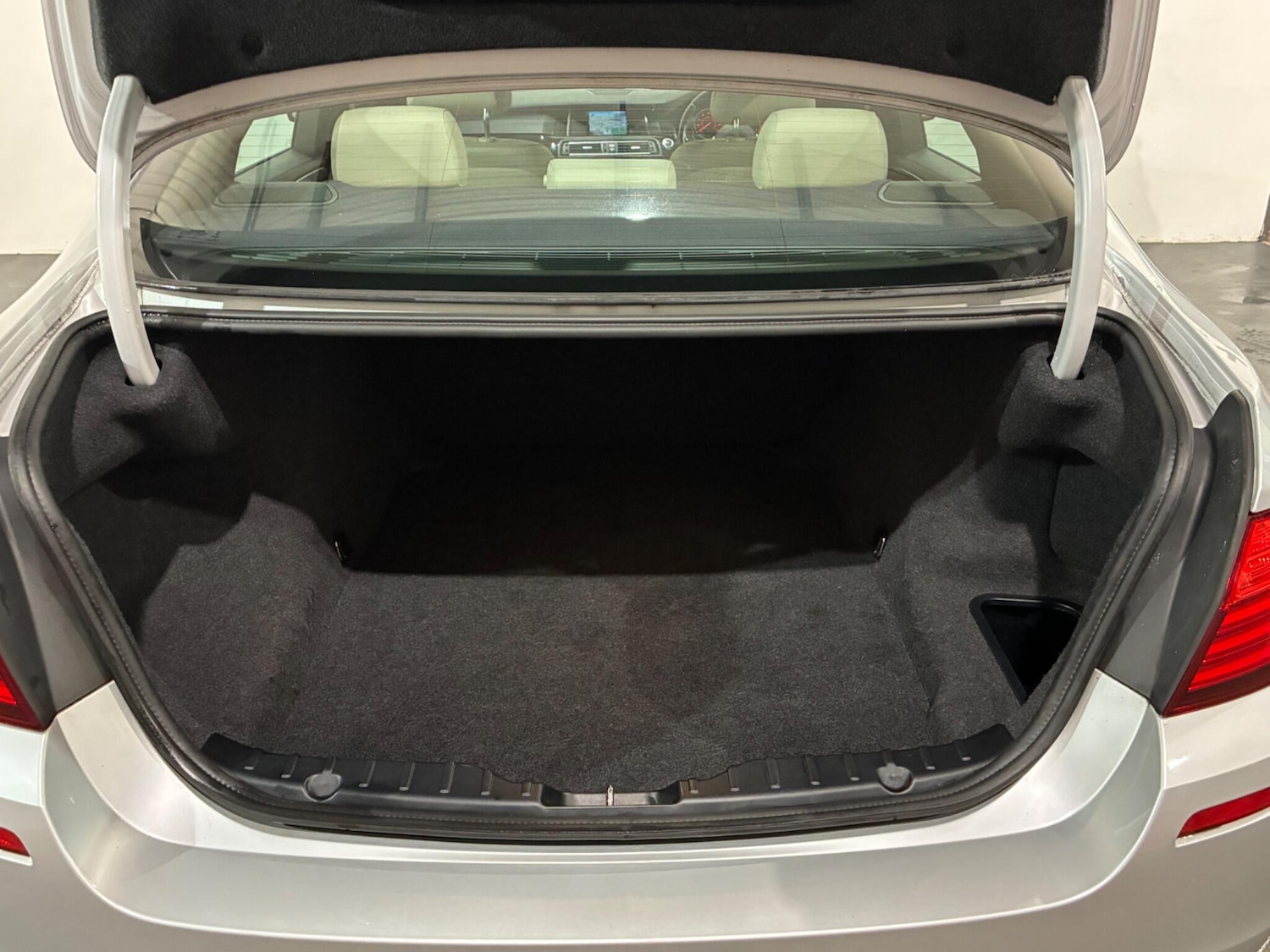 Used BMW 5 Series 2014 for sale - 77331473: Photo 49