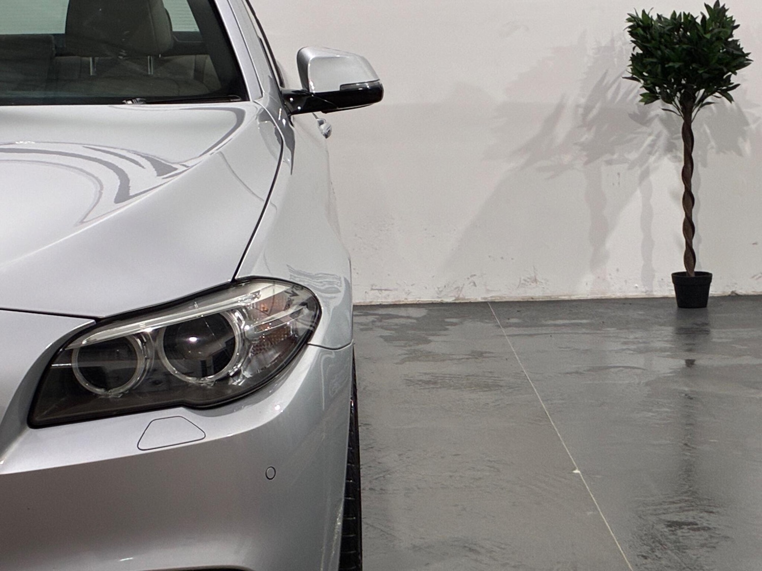 Used BMW 5 Series 2014 for sale - 77331473: Photo 55