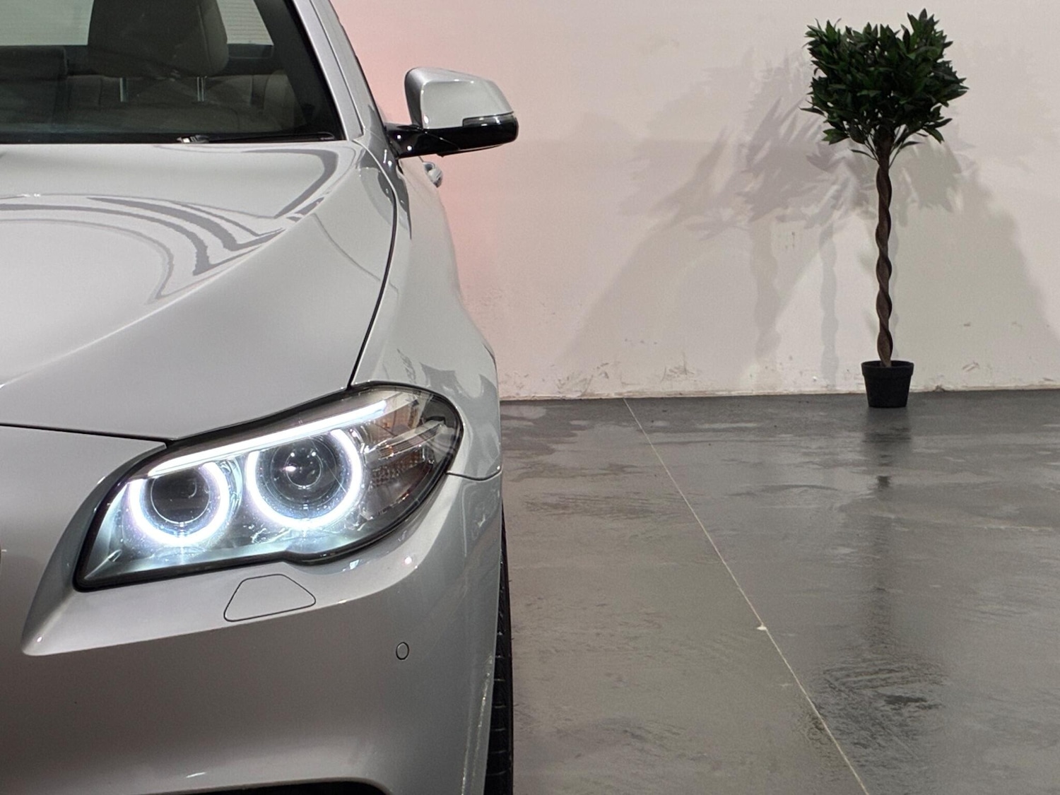 Used BMW 5 Series 2014 for sale - 77331473: Photo 57