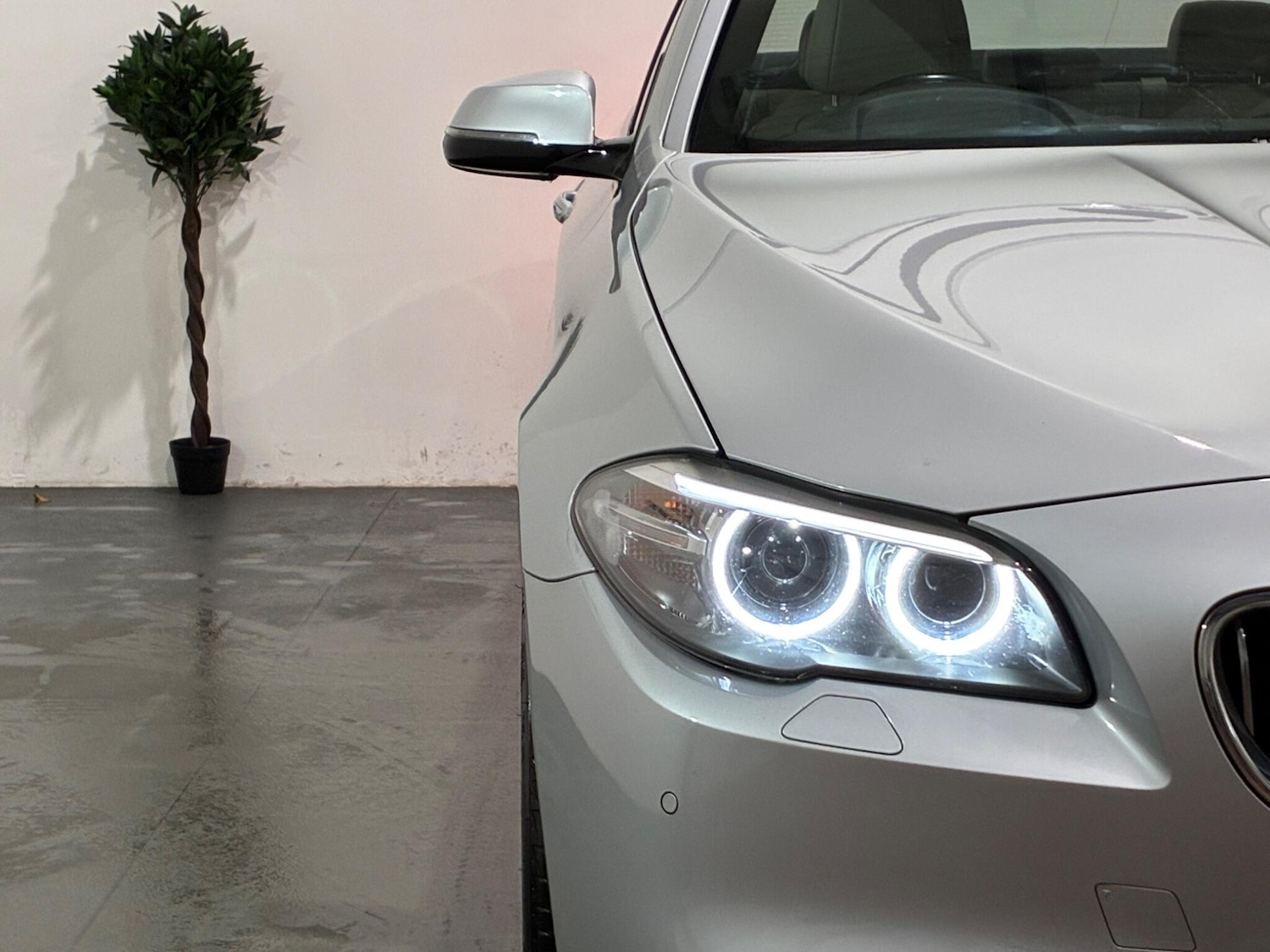 Used BMW 5 Series 2014 for sale - 77331473: Photo 58