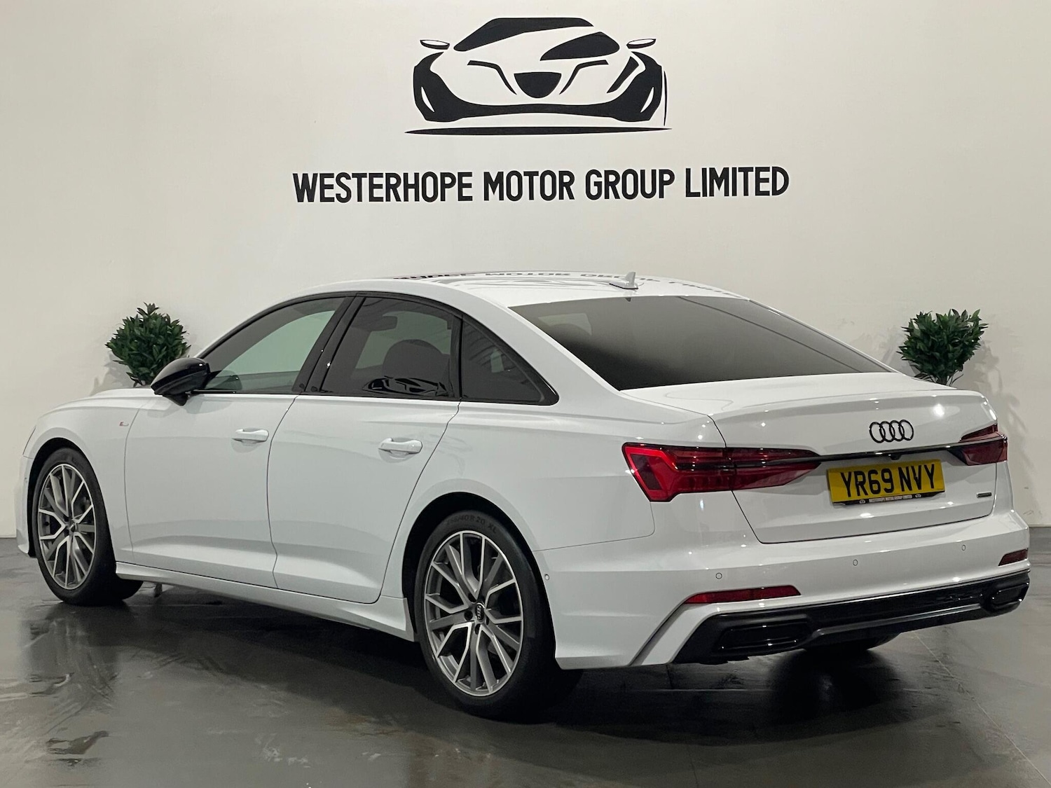 Used Audi A6 Saloon for sale - 77625549: Photo 2