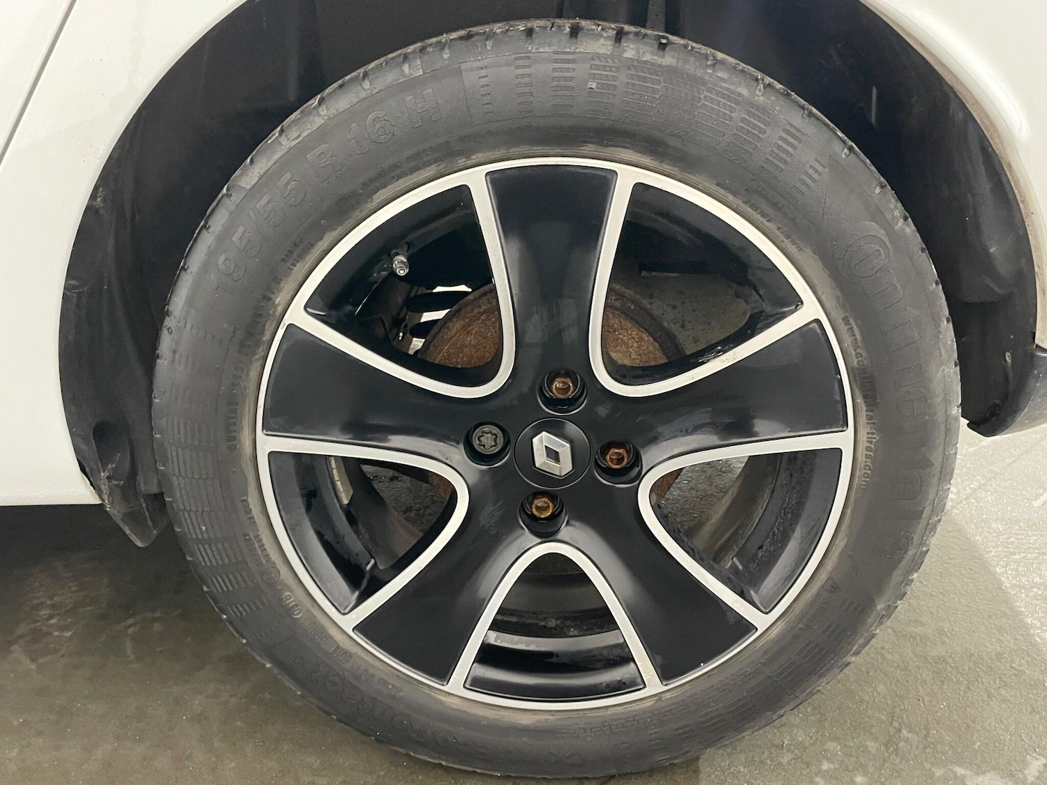 Used Renault Clio 2016 for sale - 77892501: Photo 41