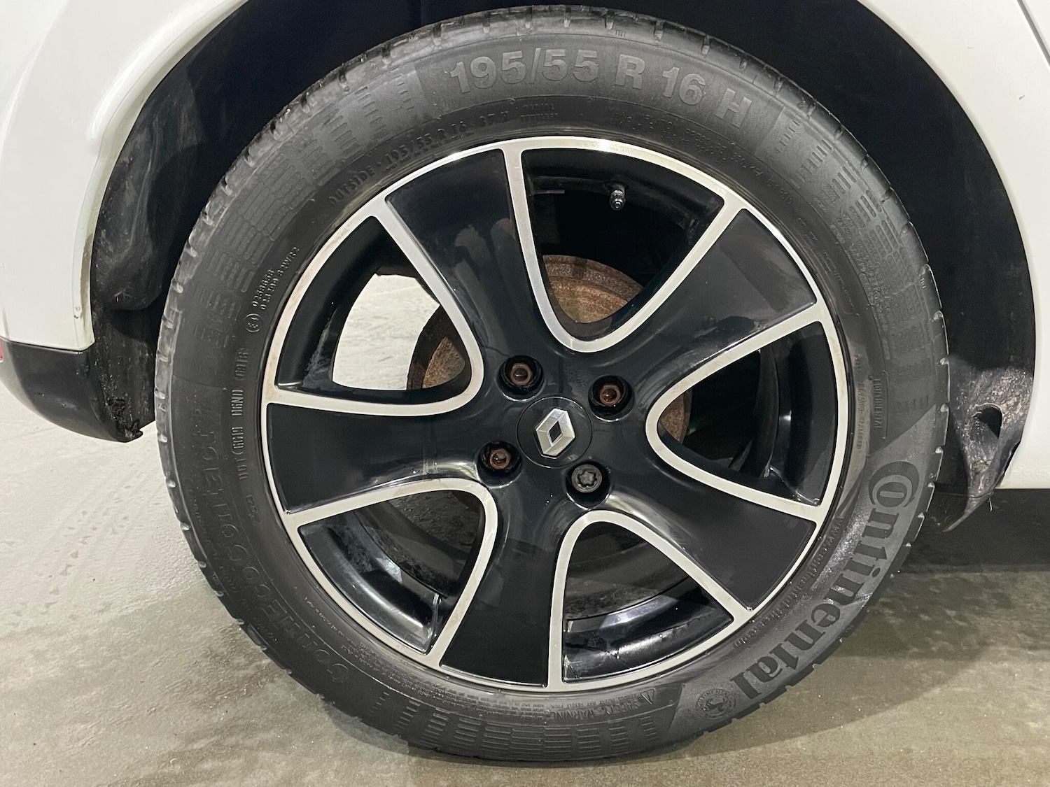 Used Renault Clio 2016 for sale - 77892501: Photo 44