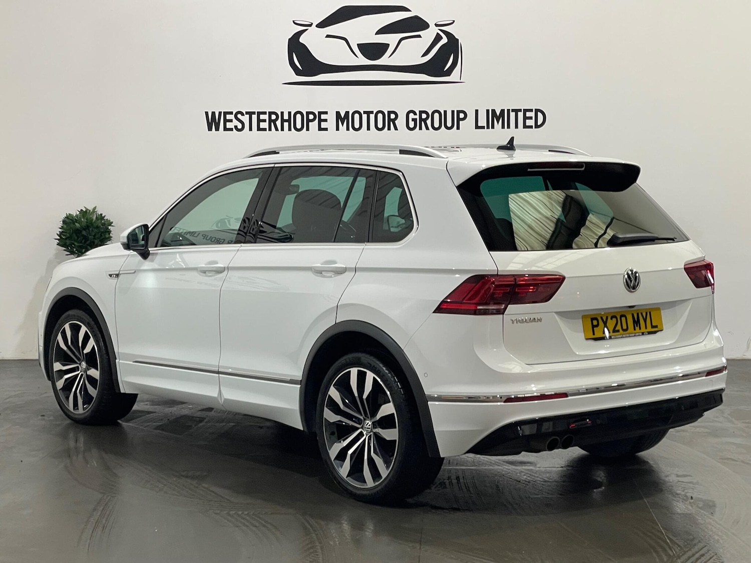 Used Volkswagen Tiguan for sale - 77883520: Photo 2