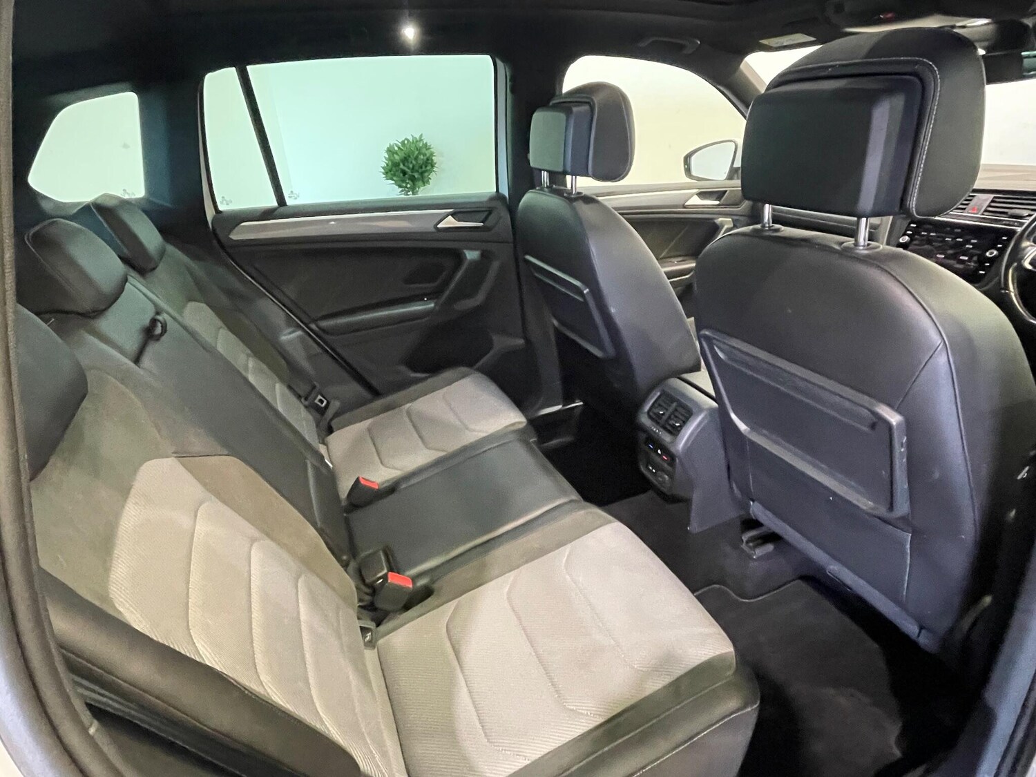 Used Volkswagen Tiguan for sale - 77883520: Photo 24