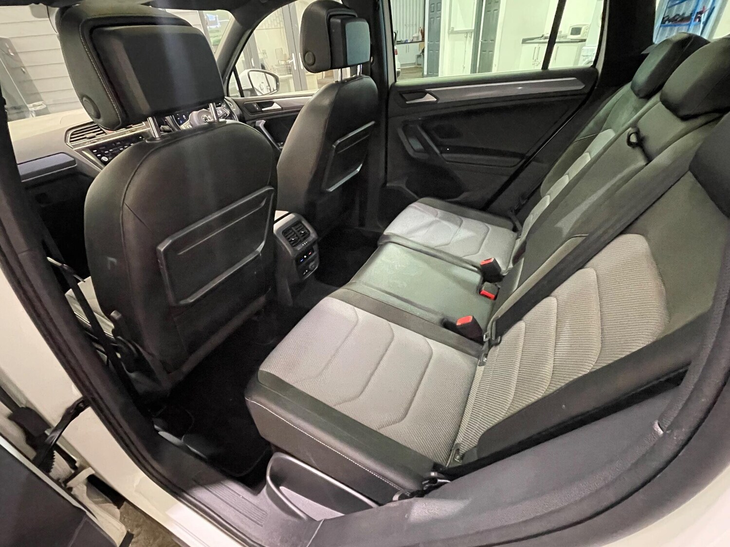 Used Volkswagen Tiguan for sale - 77883520: Photo 25