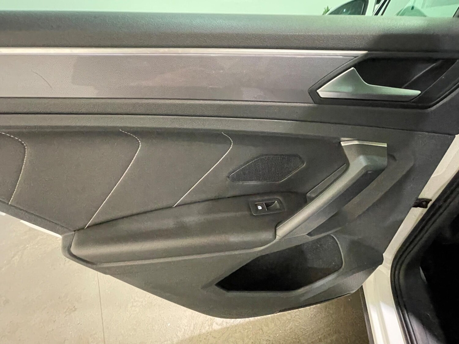 Used Volkswagen Tiguan for sale - 77883520: Photo 43