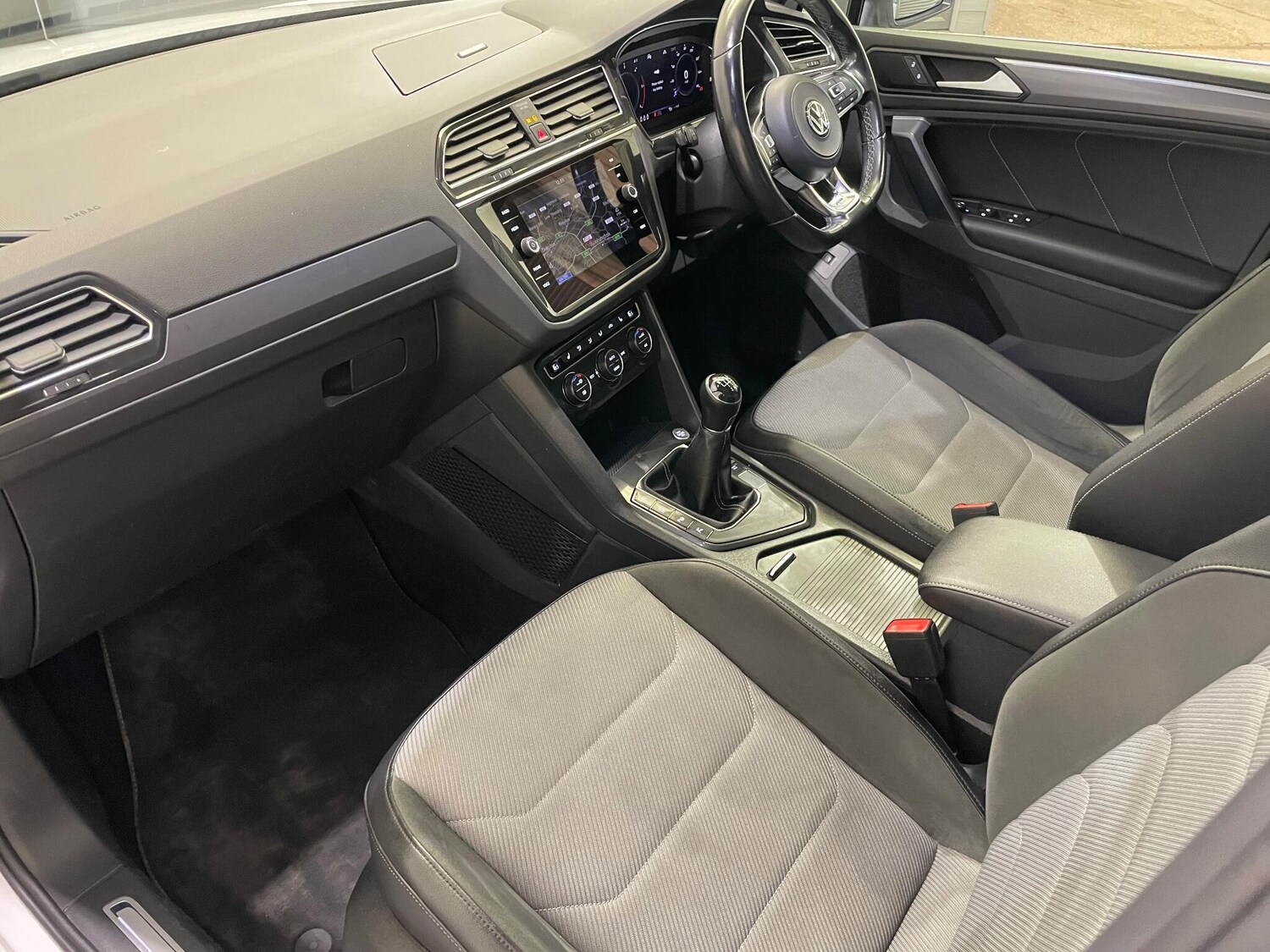 Used Volkswagen Tiguan for sale - 77883520: Photo 80