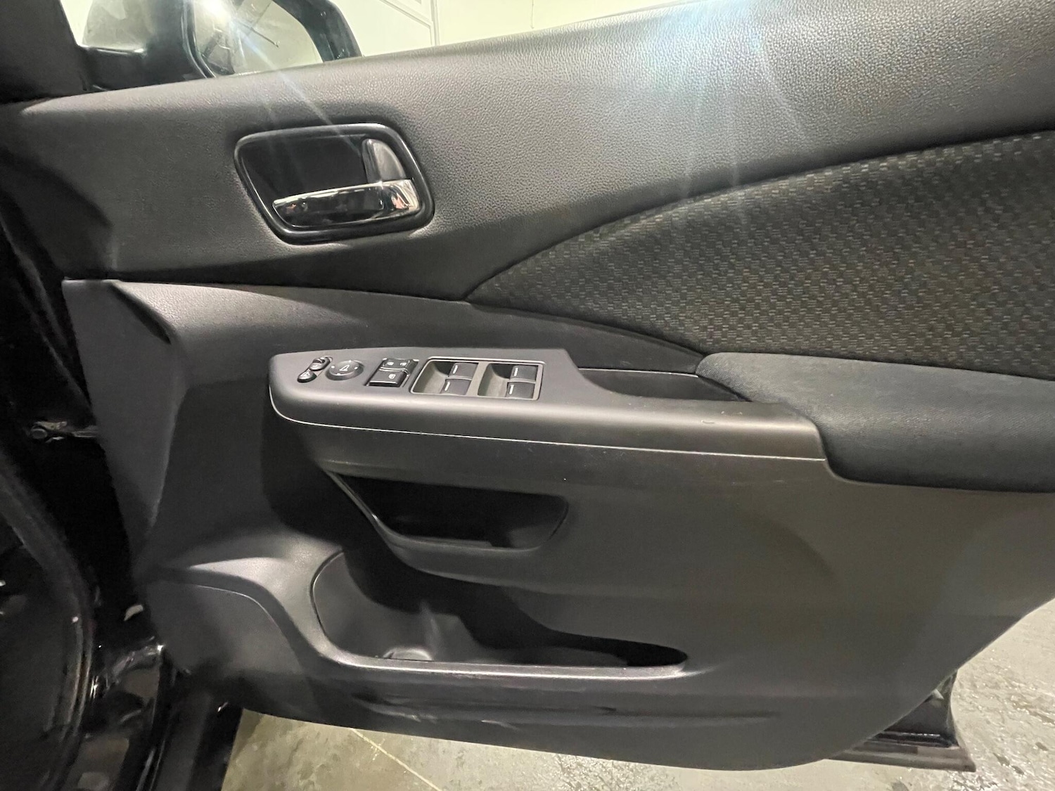 Used Honda CR-V 2017 for sale - 77684394: Photo 33