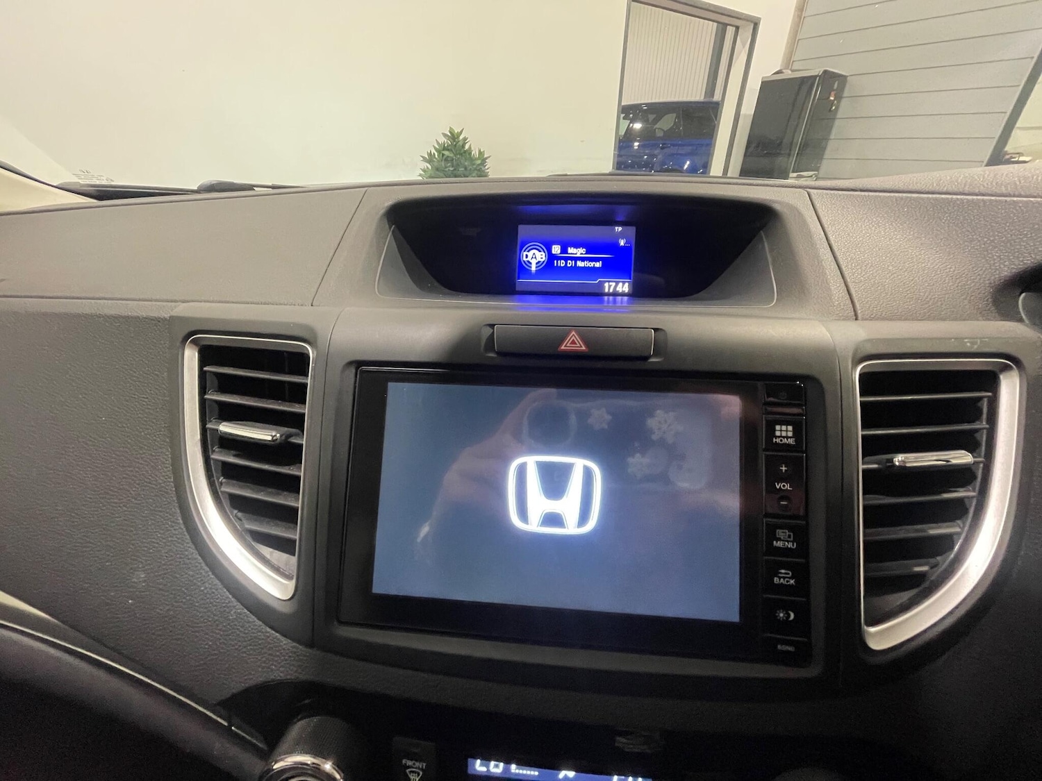 Used Honda CR-V 2017 for sale - 77684394: Photo 47