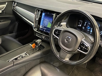 Used Volvo S90 2017 for sale - 78471243: Photo