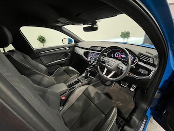 Used Audi Q3 2020 for sale - 77376028: Photo