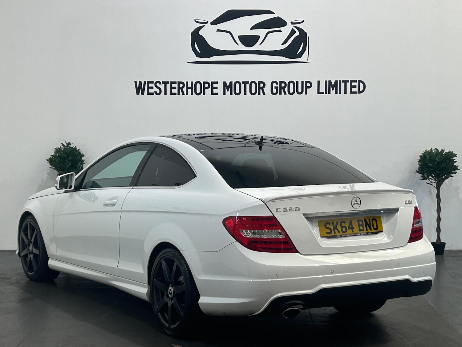 Used Mercedes-Benz C-Class 2014 for sale - 76121608: Photo 2