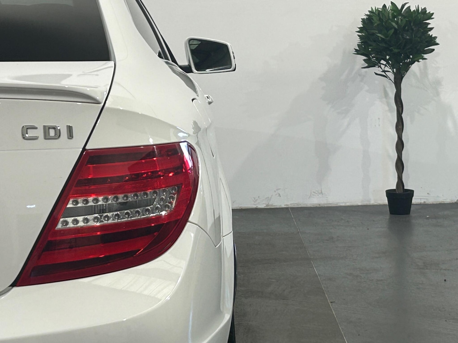 Used Mercedes-Benz C-Class 2014 for sale - 76121608: Photo 46