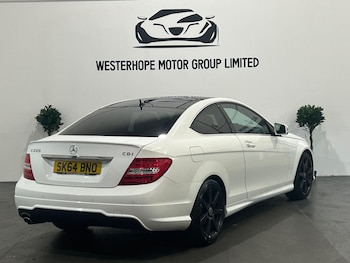 Used Mercedes-Benz C-Class 2014 for sale - 76121608: Photo
