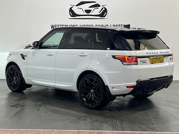 Used Land Rover Range Rover Sport 2017 for sale - 76239049: Photo 2
