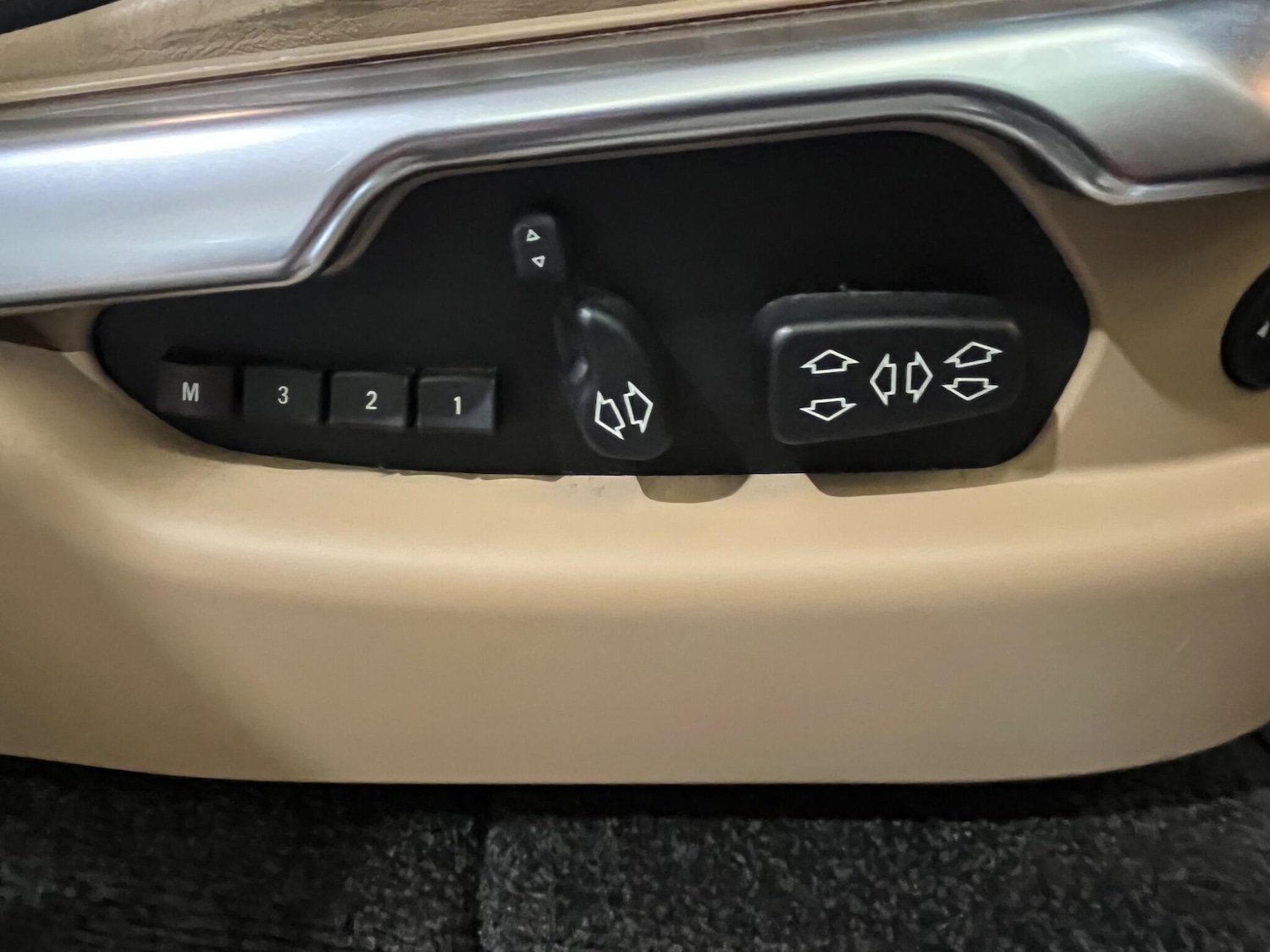 Used Land Rover Range Rover 2011 for sale - 78204197: Photo 35