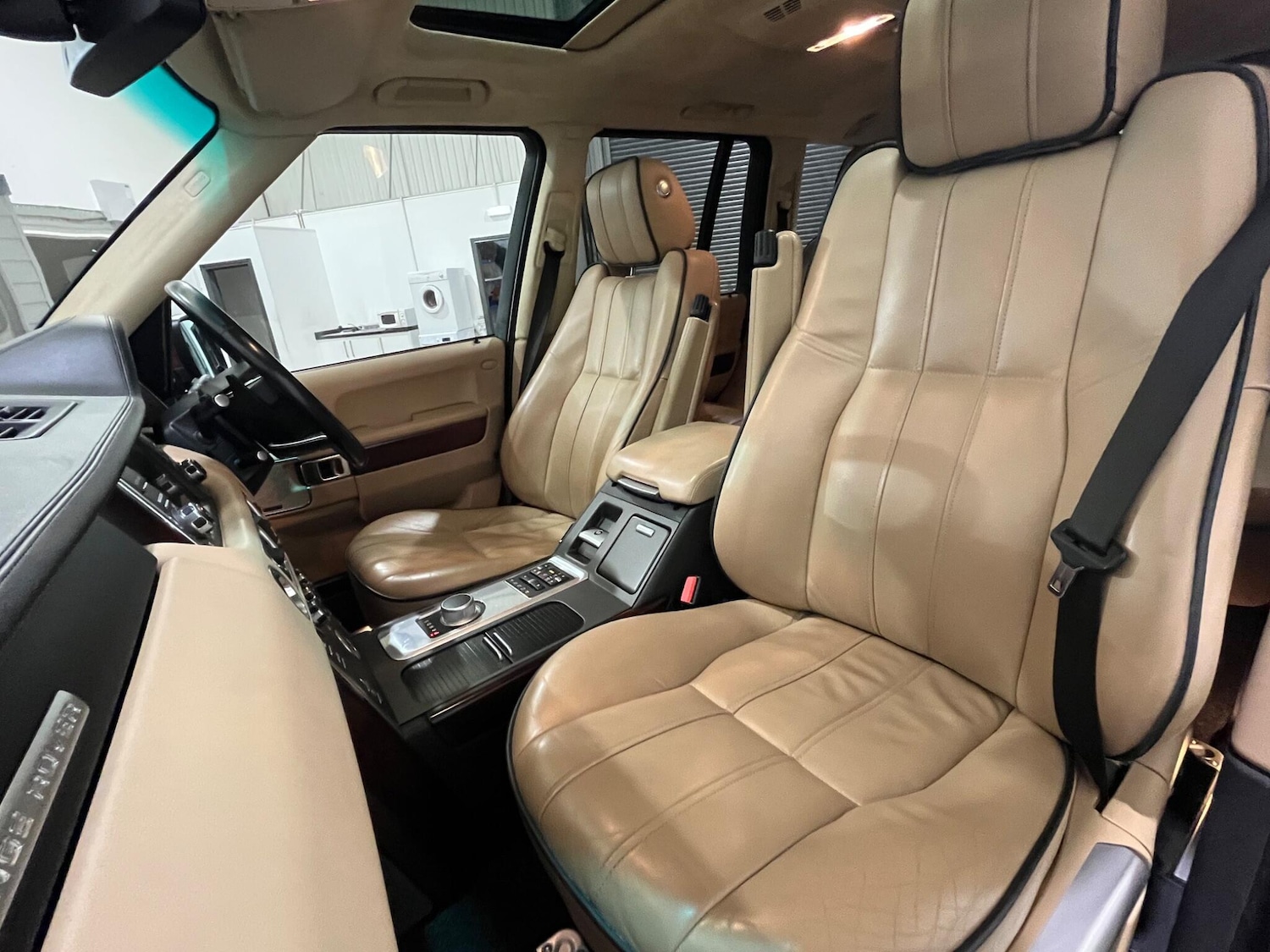 Used Land Rover Range Rover 2011 for sale - 78204197: Photo 53