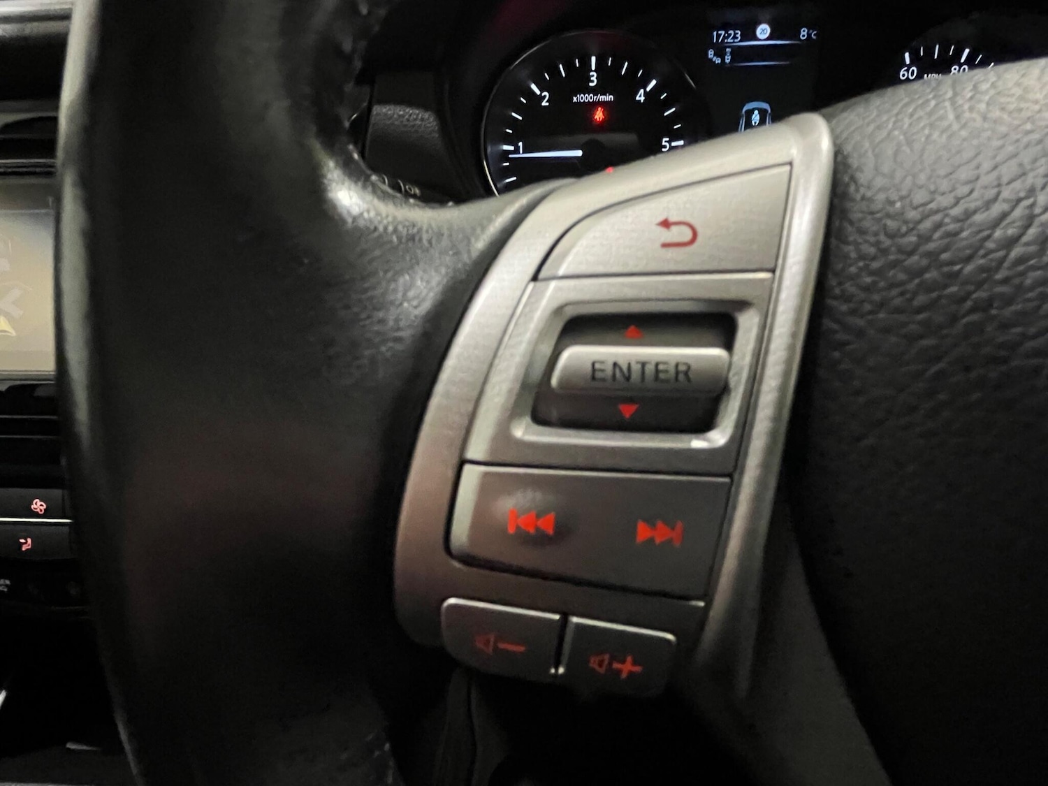 Used Nissan Qashqai 2016 for sale - 76592884: Photo 34