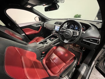 Used Jaguar F-Pace 2016 for sale - 76742408: Photo