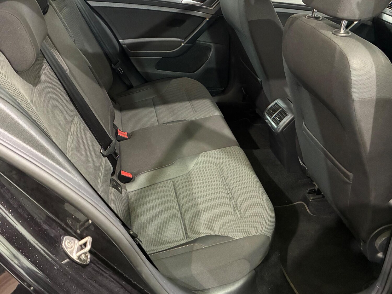 Used Volkswagen Golf 2018 for sale - 77478679: Photo 28