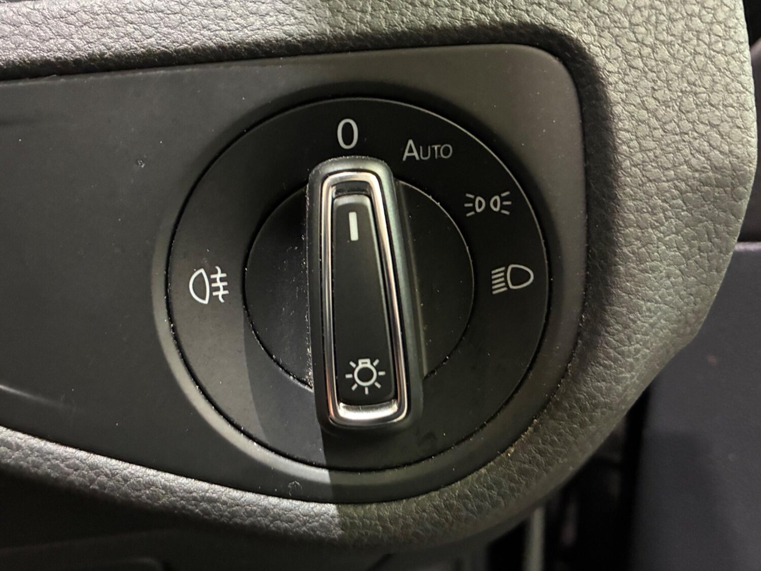 Used Volkswagen Golf 2018 for sale - 77478679: Photo 32