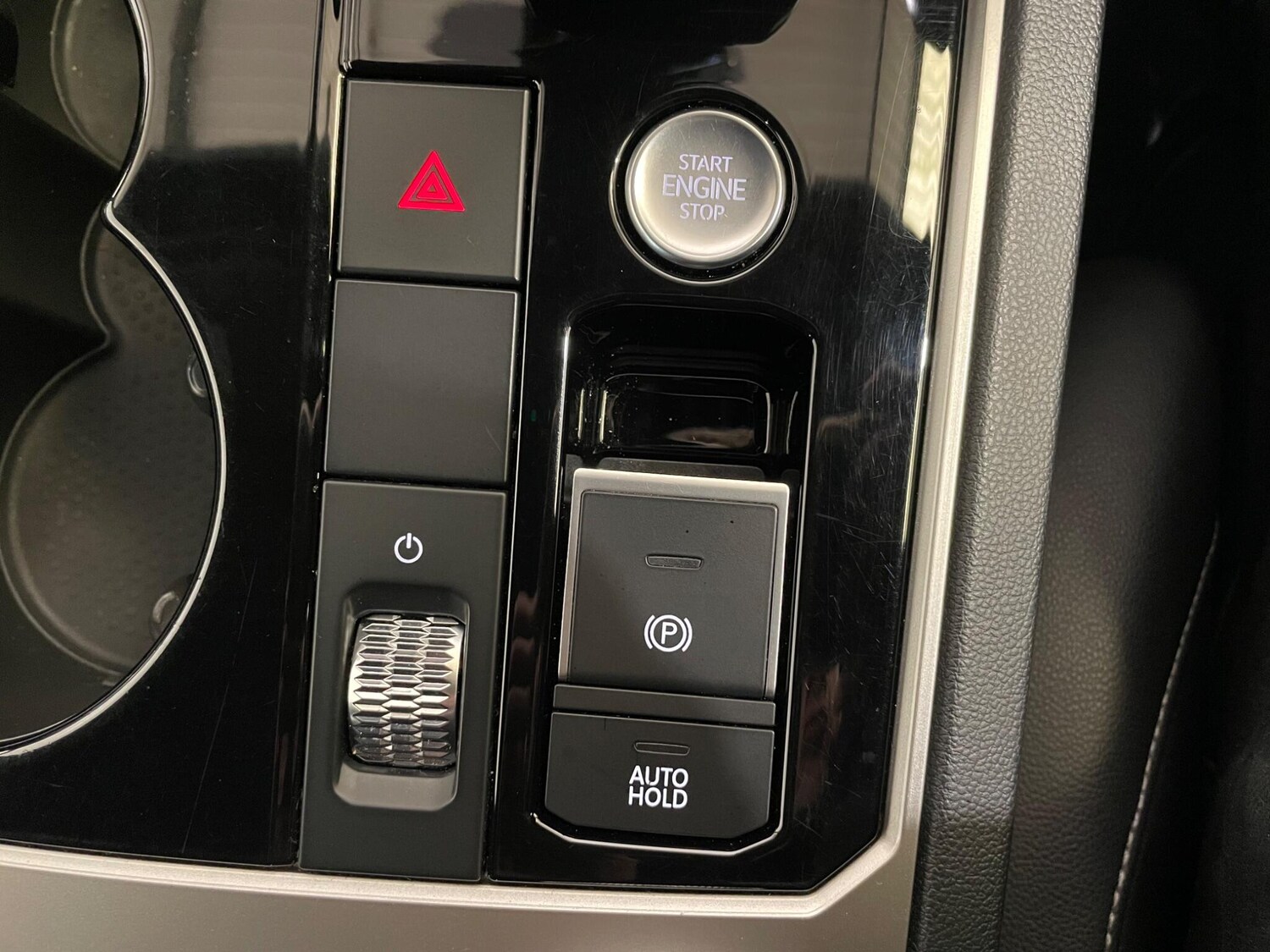 Used Volkswagen Touareg 2019 for sale - 78156798: Photo 28