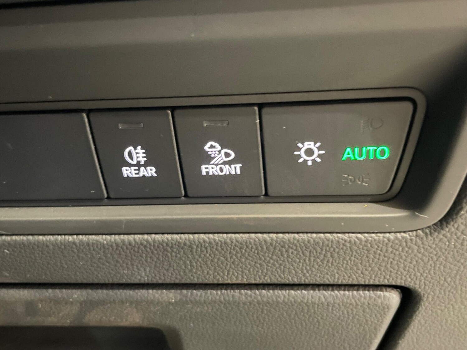 Used Volkswagen Touareg 2019 for sale - 78156798: Photo 32