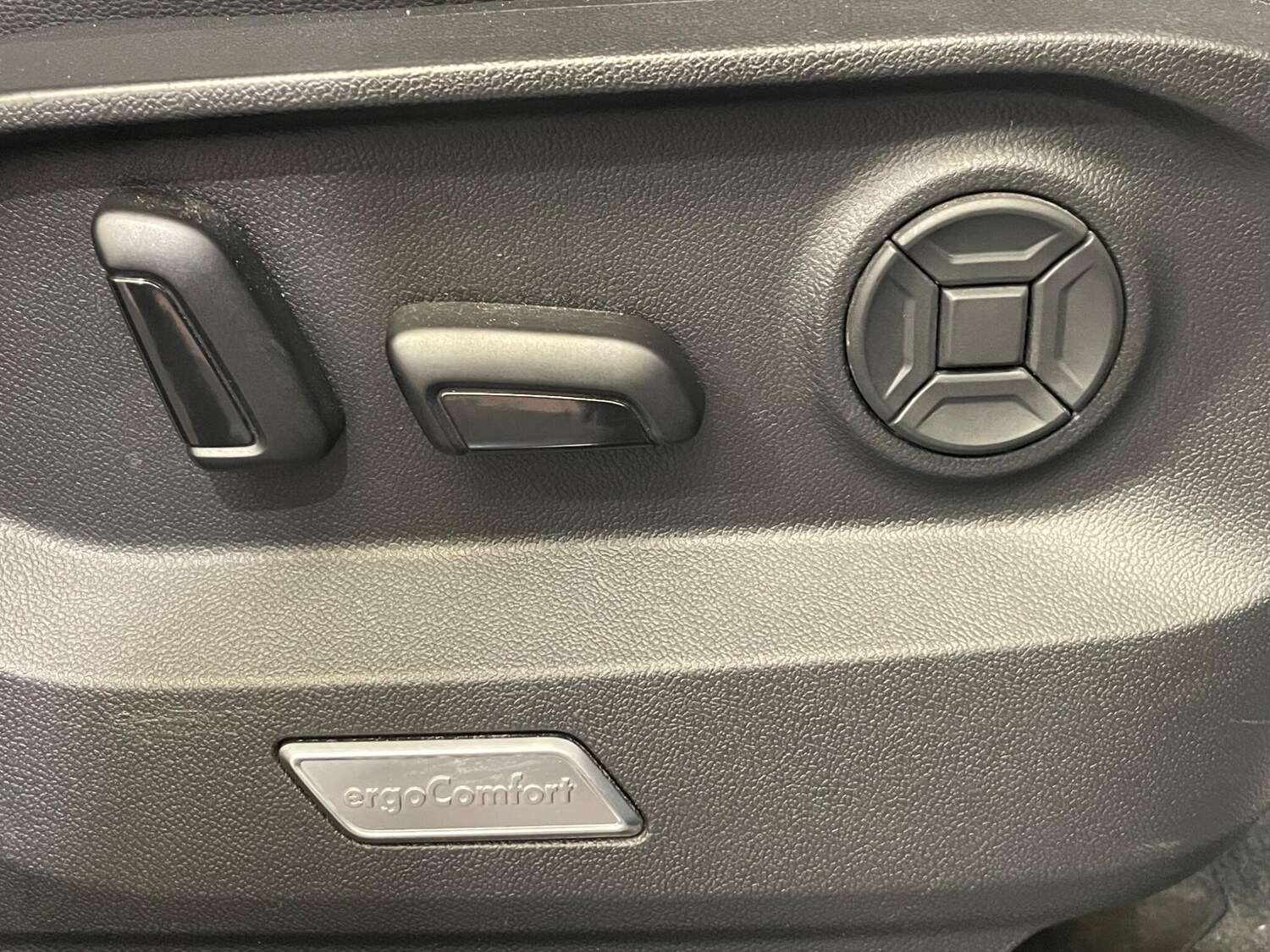 Used Volkswagen Touareg 2019 for sale - 78156798: Photo 34