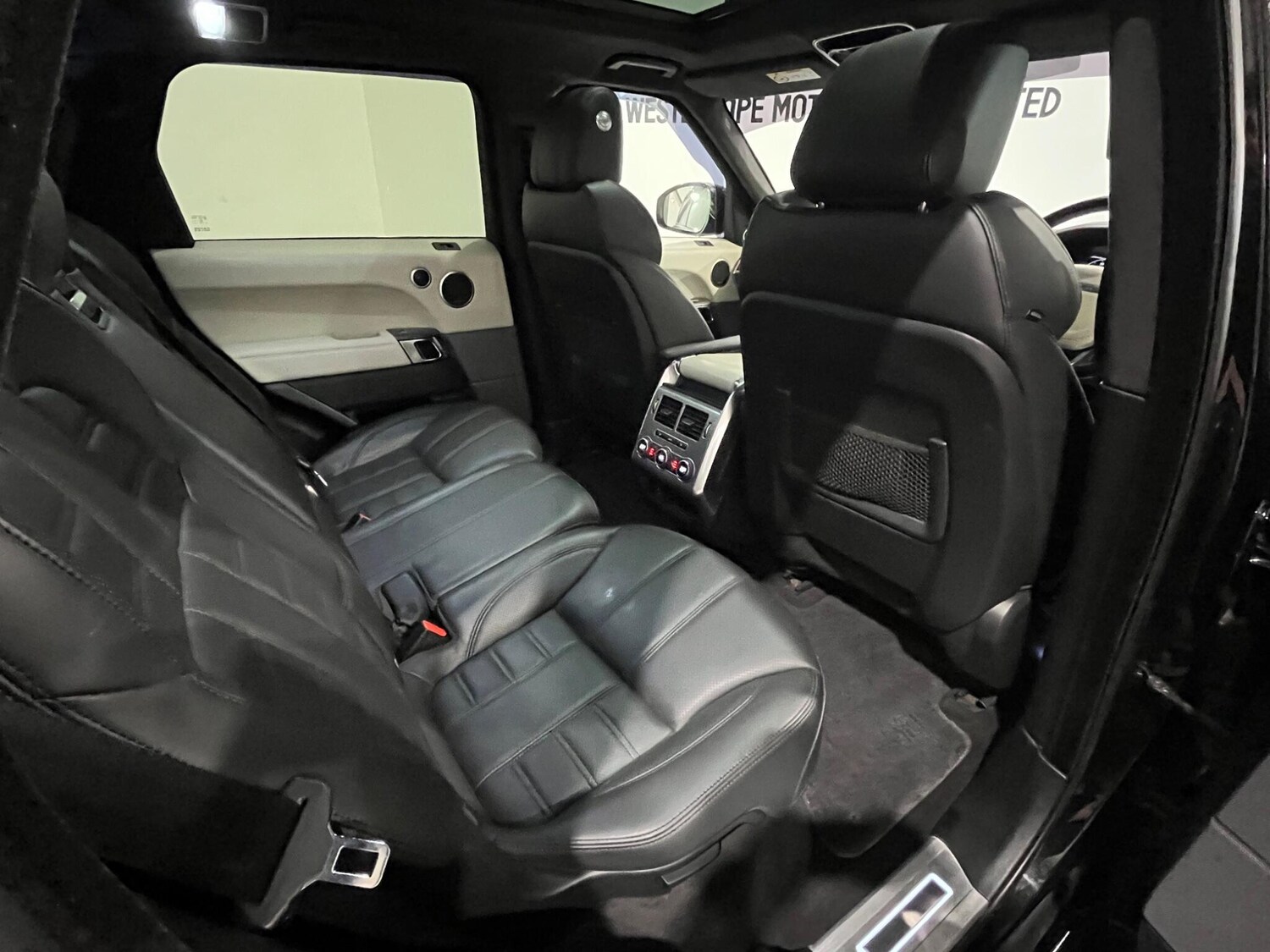 Used Land Rover Range Rover Sport 2017 for sale - 76632733: Photo 26