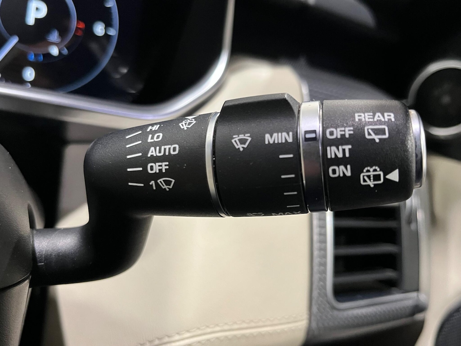 Used Land Rover Range Rover Sport 2017 for sale - 76632733: Photo 32