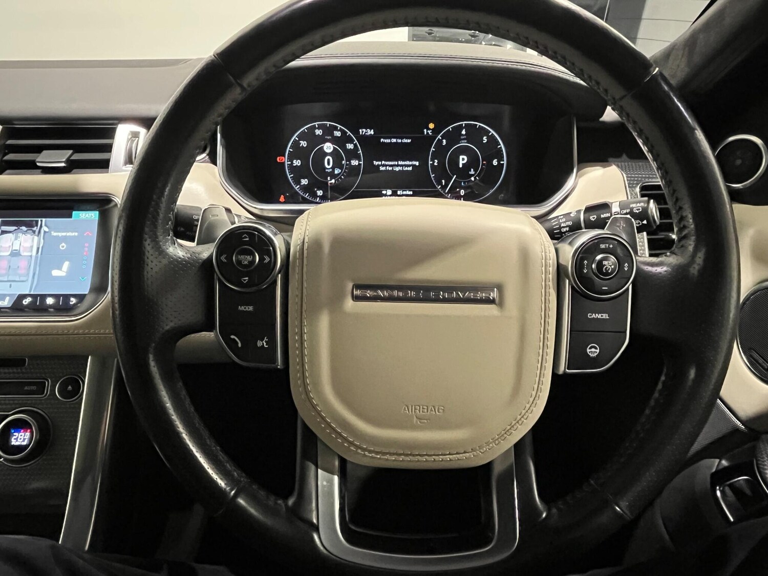 Used Land Rover Range Rover Sport 2017 for sale - 76632733: Photo 60