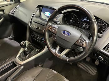 Used Ford Focus 2017 for sale - 79576423: Photo