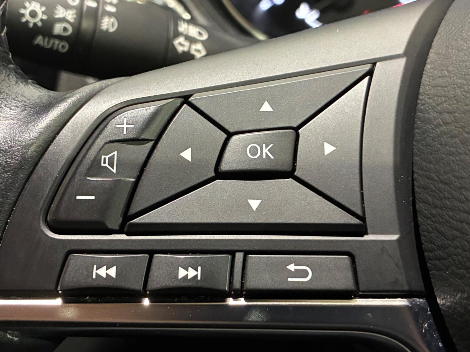 Used Nissan Qashqai for sale - 77495769: Photo 31