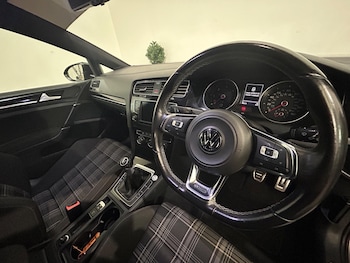 Used Volkswagen Golf 2016 for sale - 76337276: Photo 3