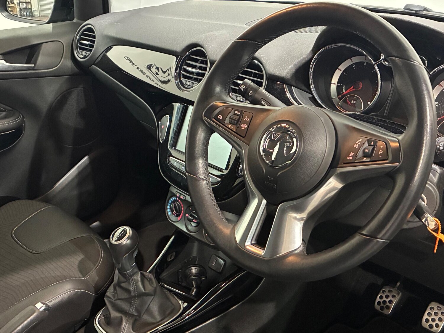 Used Vauxhall ADAM 2017 for sale - 76619803: Photo 3