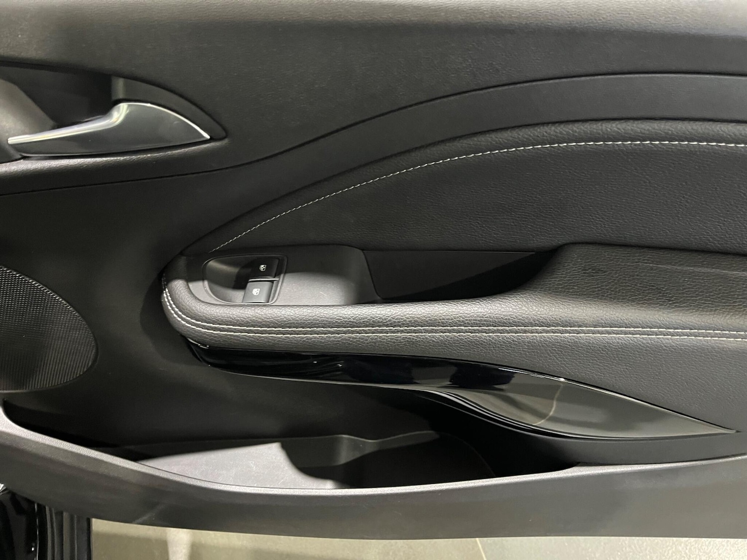 Used Vauxhall ADAM 2017 for sale - 76619803: Photo 59