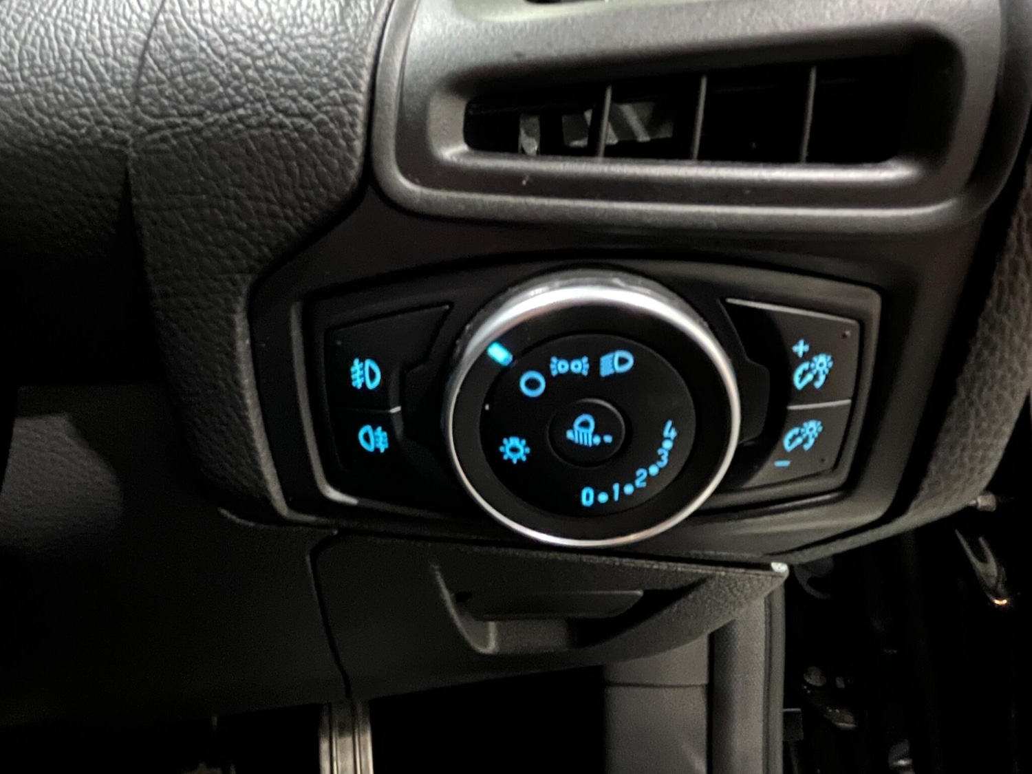 Used Ford Focus 2017 for sale - 76423112: Photo 25