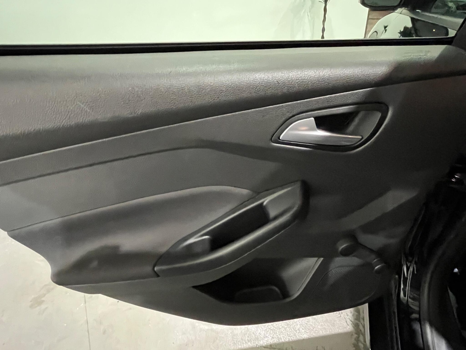 Used Ford Focus 2017 for sale - 76423112: Photo 29