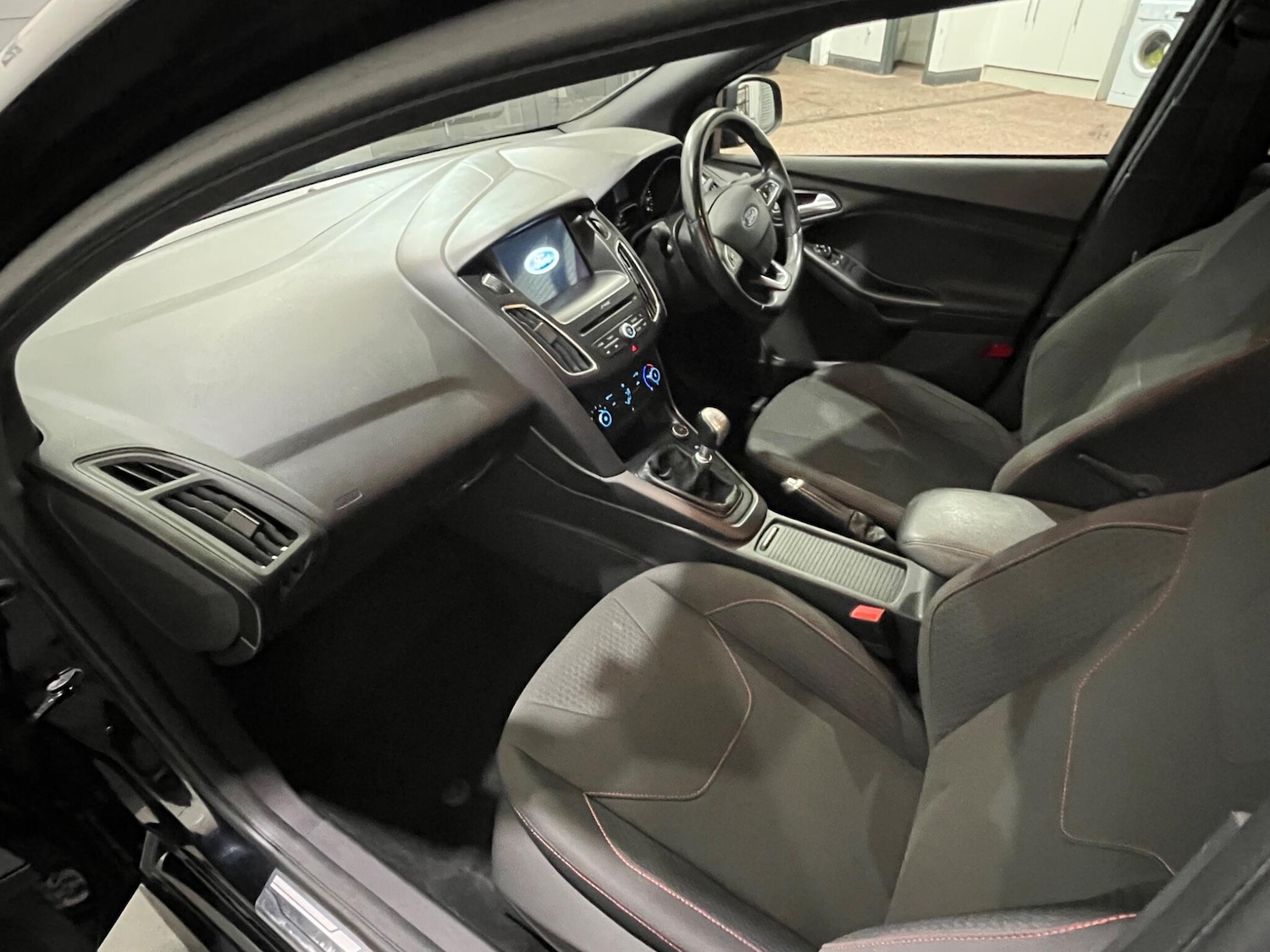 Used Ford Focus 2017 for sale - 76423112: Photo 47