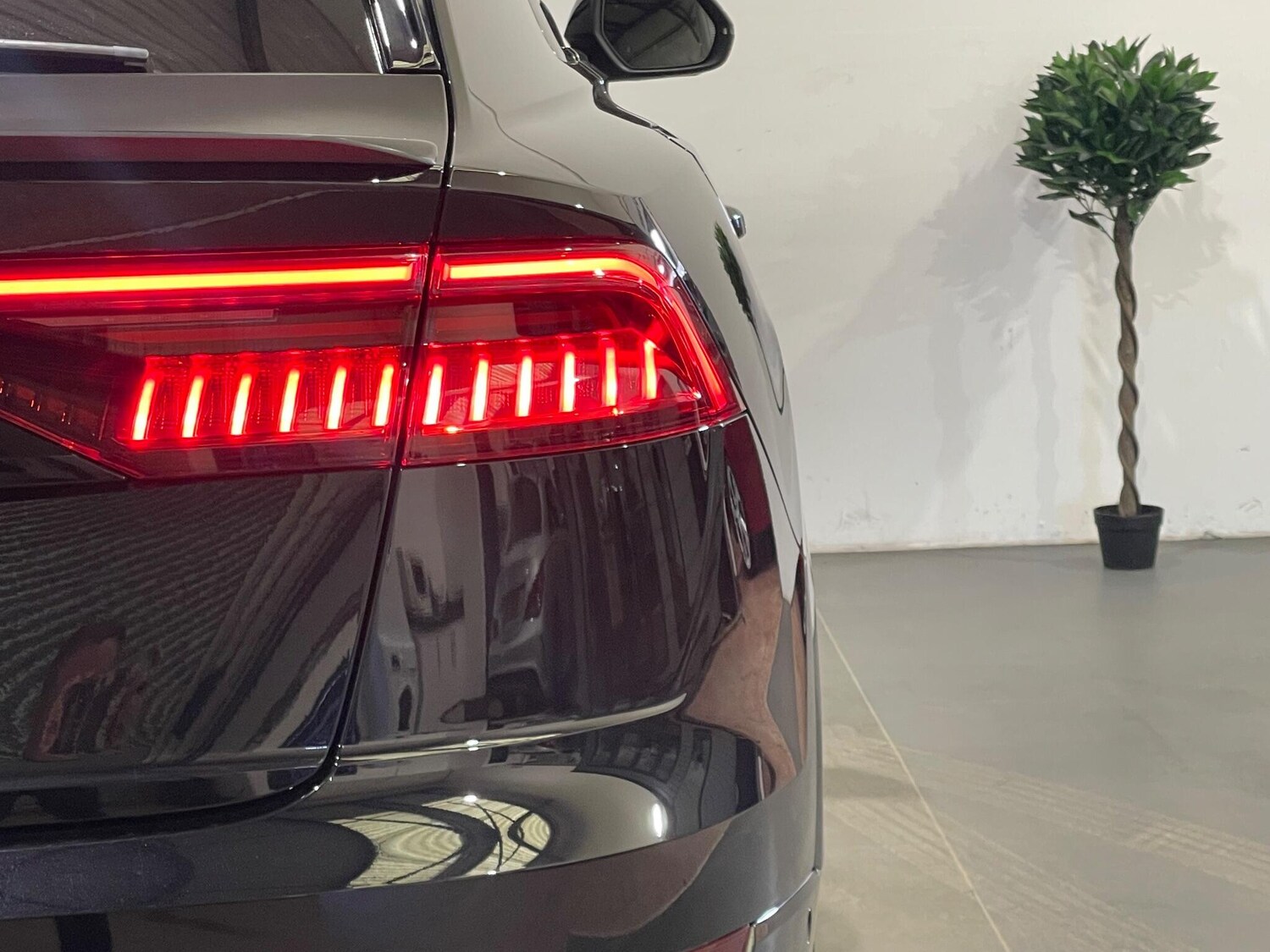 Used Audi Q8 2021 for sale - 78058456: Photo 56