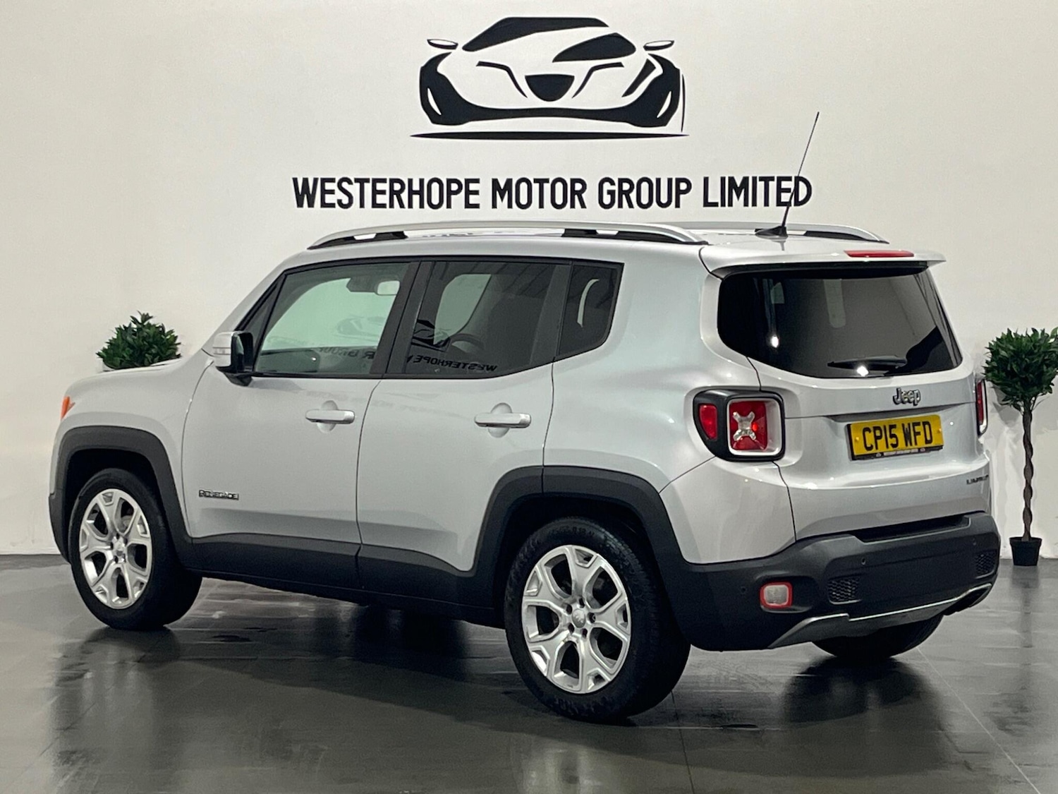 Used Jeep Renegade 2015 for sale - 76823757: Photo 2