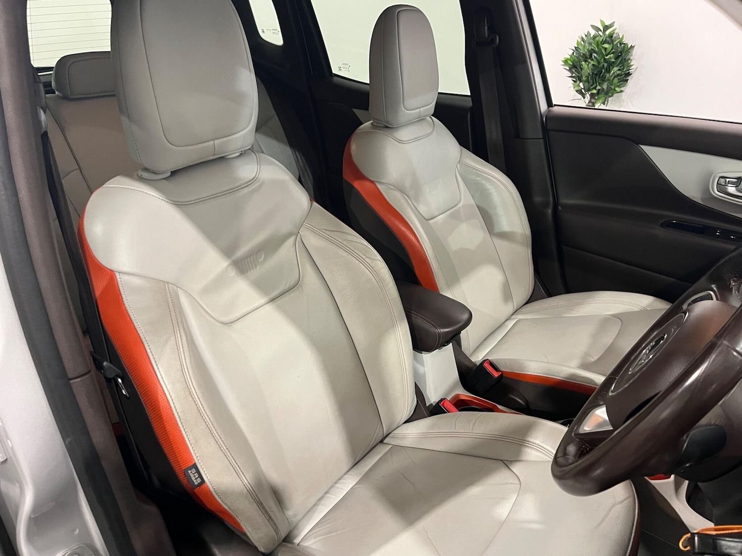 Used Jeep Renegade 2015 for sale - 76823757: Photo 25