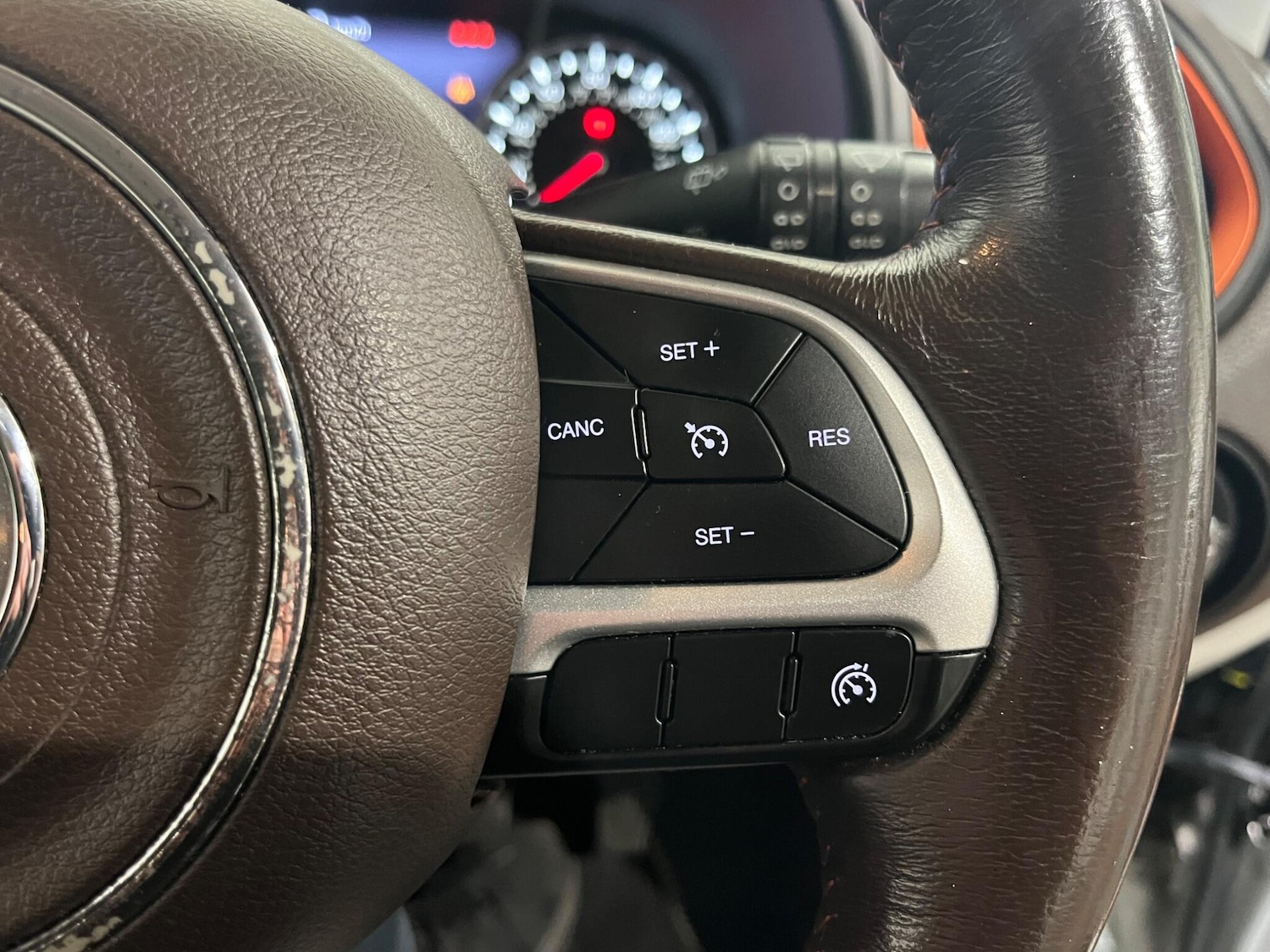 Used Jeep Renegade 2015 for sale - 76823757: Photo 33