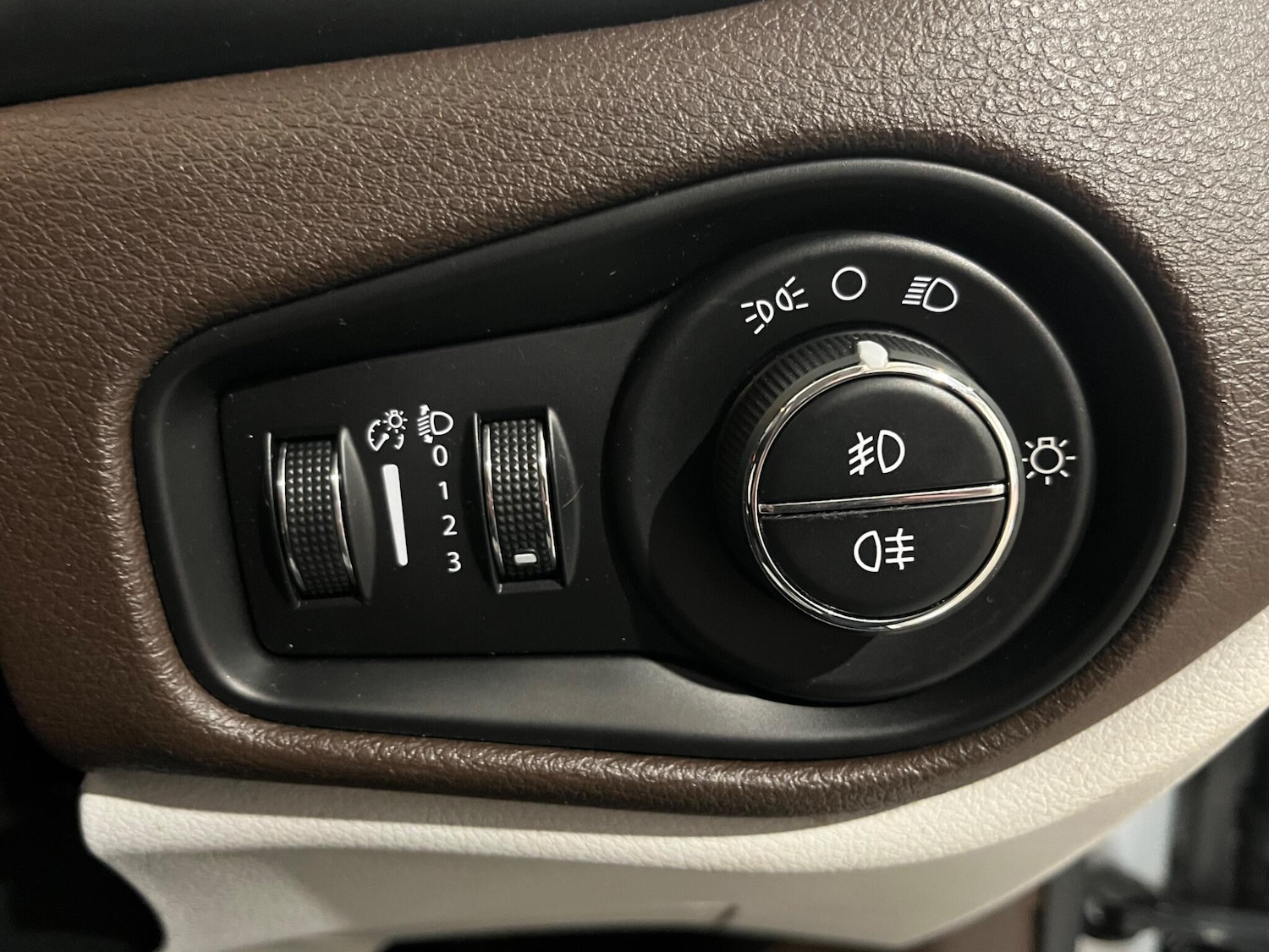 Used Jeep Renegade 2015 for sale - 76823757: Photo 34