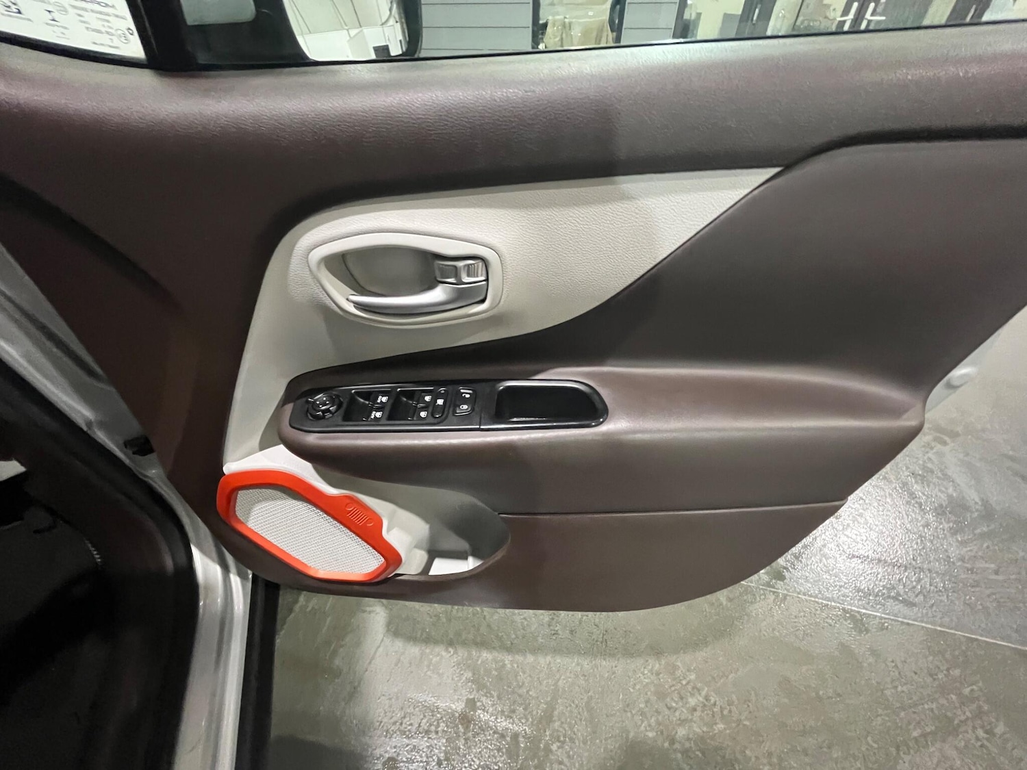 Used Jeep Renegade 2015 for sale - 76823757: Photo 38