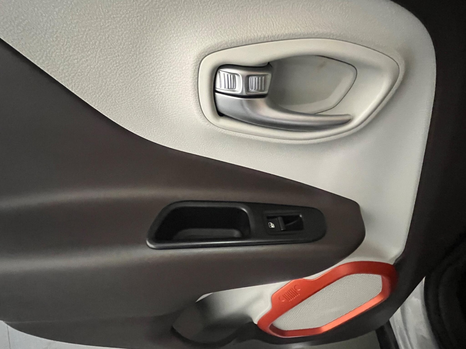 Used Jeep Renegade 2015 for sale - 76823757: Photo 40